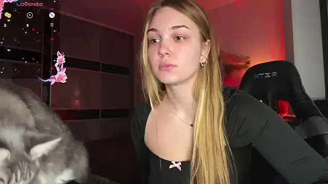 Try our streaming cams variety and talk on a personal level with our adorable girls streamers, showing off their bountiful shapes and dildos.