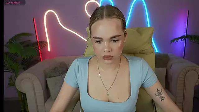 Try our streaming cams variety and talk on a personal level with our adorable girls streamers, showing off their bountiful shapes and dildos.