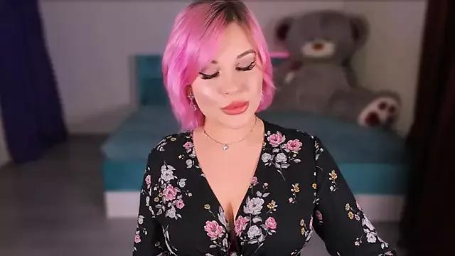 Evaharve from StripChat