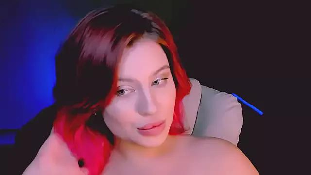 Evaharve from StripChat