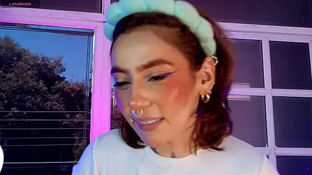 Evangelyne_1 from StripChat is Freechat