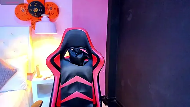 EvaTyson from StripChat is Freechat