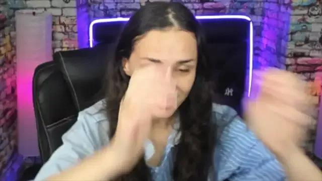 EveCoy from StripChat
