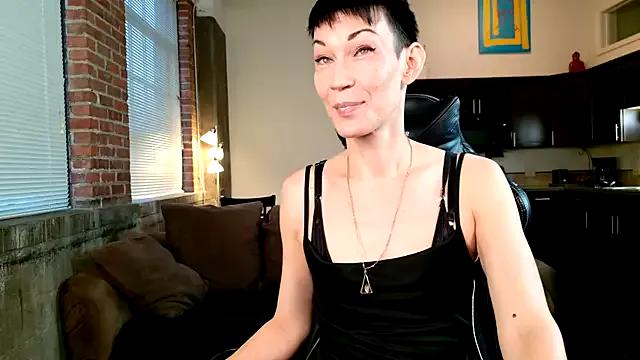 EveEnigma from StripChat