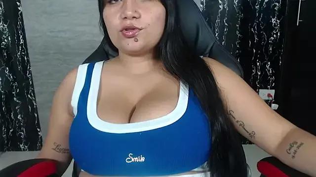 evelin_999_ from StripChat