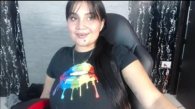 evelin_999_ from StripChat