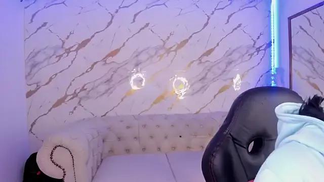 Evelina_Rossi from StripChat is Freechat