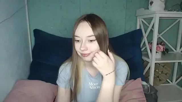 EvelinaGray from StripChat