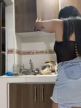 evelyn_1702 from StripChat is Freechat