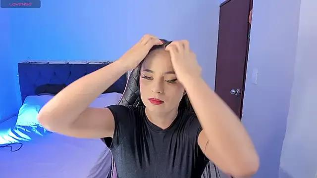 evelyn_23 from StripChat