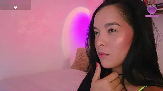 Evelyn__16 from StripChat