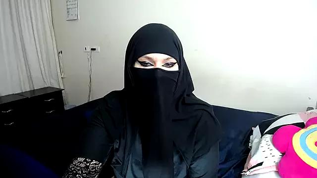 evelyn__salah from StripChat