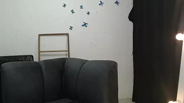 evelyn_blake from StripChat