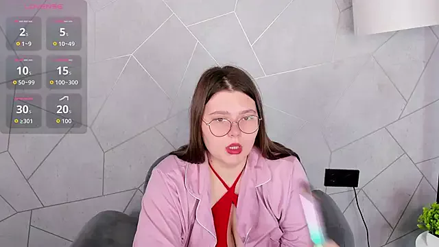 Evelyn_Harmony on StripChat 