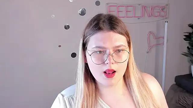 Try our streaming cams variety and talk on a personal level with our adorable girls streamers, showing off their bountiful shapes and dildos.