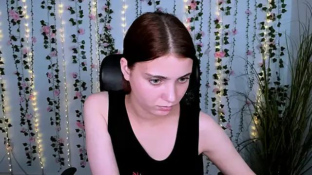 evelyn_muse from StripChat is Freechat