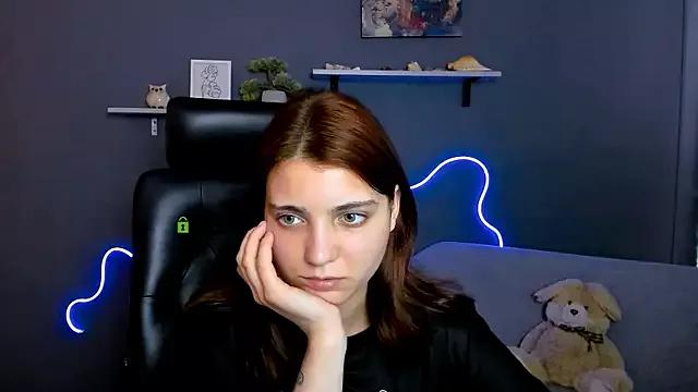 evelyn_muse from StripChat