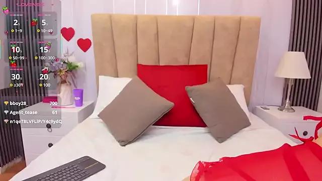 Try our streaming cams variety and talk on a personal level with our adorable girls streamers, showing off their bountiful shapes and dildos.