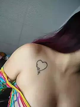 Evelyn_pink1 from StripChat