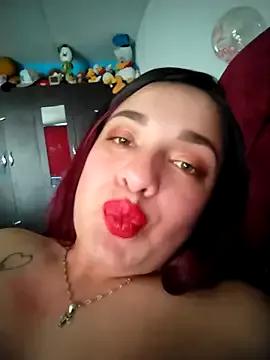 Evelyn_pink1 from StripChat