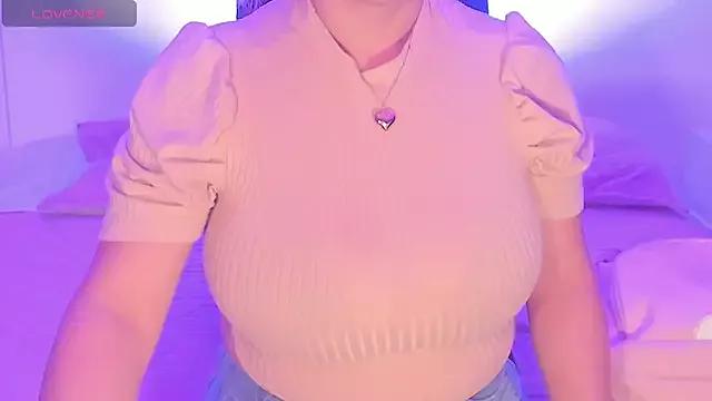 Try our streaming cams variety and talk on a personal level with our adorable girls streamers, showing off their bountiful shapes and dildos.