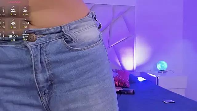 EvelynHarpee from StripChat