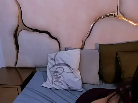 EvelynLamber from StripChat is Freechat