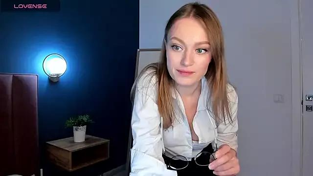 EvelynPoole from StripChat