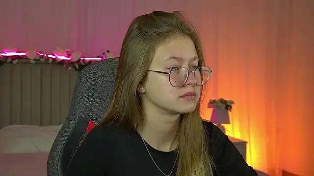 EveMundie from StripChat