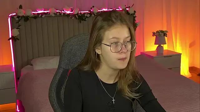 EveMundie from StripChat