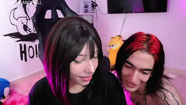 Everlong_ from StripChat is Freechat