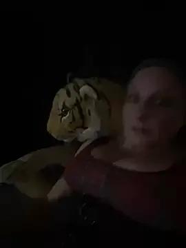 Everlyrose27 from StripChat