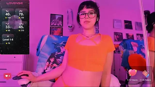 Try our streaming cams variety and talk on a personal level with our adorable girls streamers, showing off their bountiful shapes and dildos.