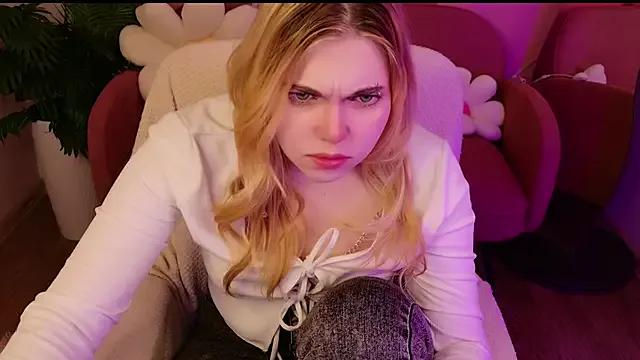 Evie_Vall from StripChat