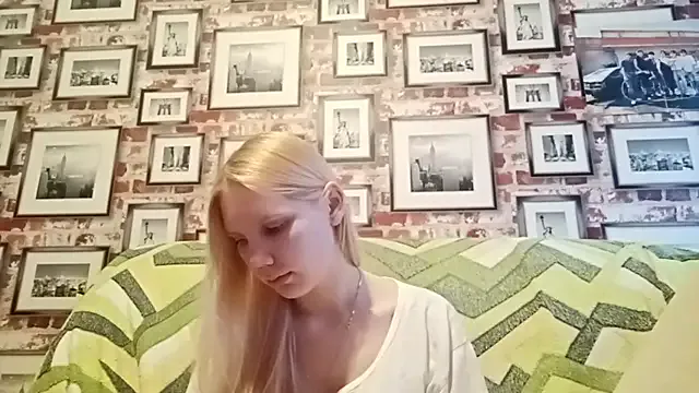 EvieBaggette from StripChat