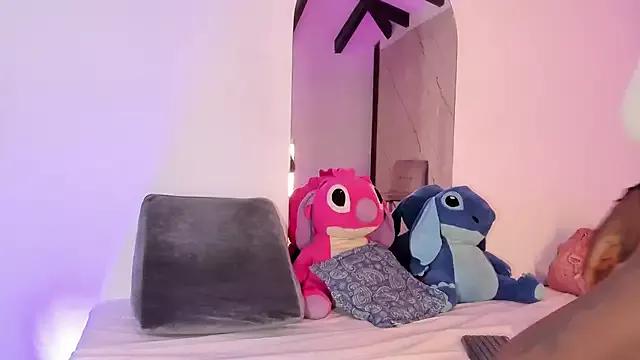 Try our streaming cams variety and talk on a personal level with our adorable girls streamers, showing off their bountiful shapes and dildos.