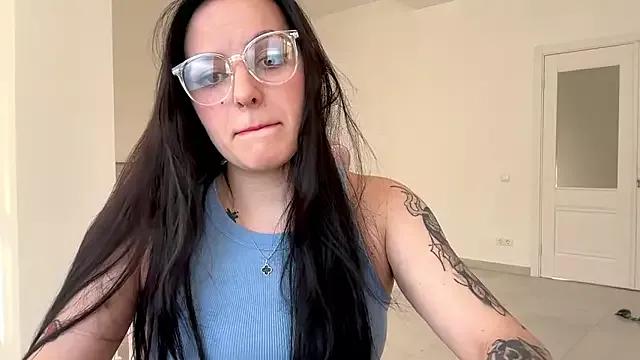 EwelynScott from StripChat is Freechat
