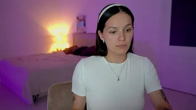 EwelynScott from StripChat is Freechat