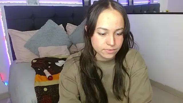 Eymmy_24 from StripChat