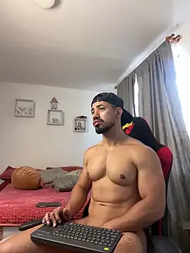 Ezzio_Scolaro on StripChat 