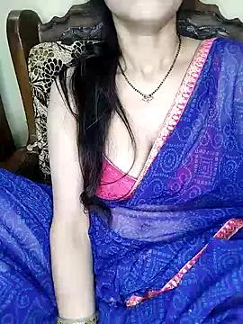 Fair-magic-woman from StripChat is Freechat