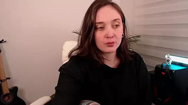 FallenAngel- from StripChat is Freechat