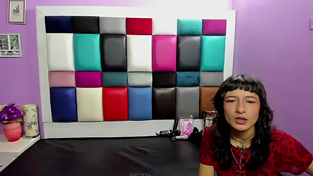 FallenAngels_18 on StripChat 