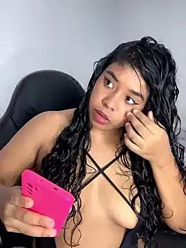 Fanny_Klean from StripChat
