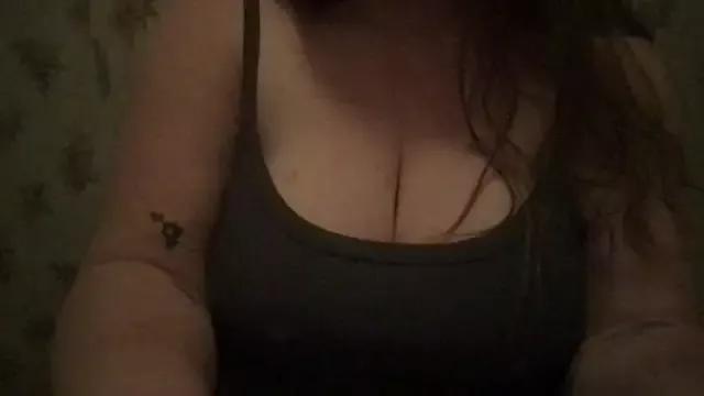 FatalRose from StripChat