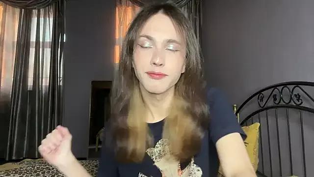 fcherthth from StripChat is Freechat