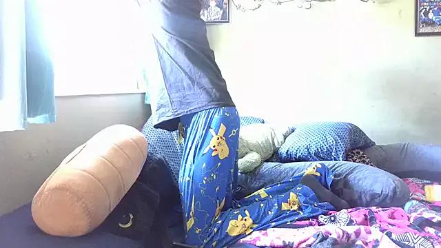 FeelingUnwanted from StripChat