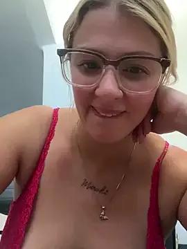 ferlovely from StripChat is Freechat