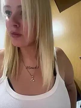 ferlovely from StripChat is Freechat
