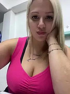 ferlovely from StripChat is Freechat